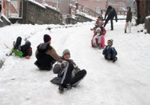 Ankara da Okullar Tatil Edildi