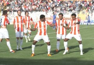 Adanaspor un Play-Off nad