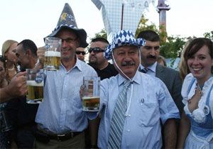 Akaydn dan Bira Festivalini Eletirenlere Yant