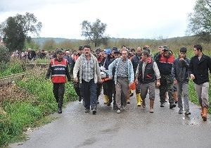 Antalya da Selde Kaybolan Songl Sazak n Cesedi Bulundu