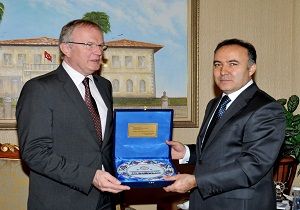Almanya Bykelisi Pohl, Vali Altparmak  Ziyaret Etti