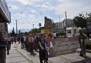 20. Liseleraras Ulusal Tiyatro enlii Balad