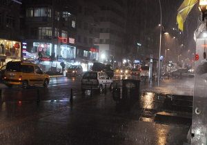 Antalya da iddetli Yamur