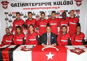 Gaziantepsporda Toplu mza Sevinci