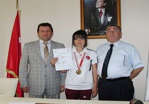 16 Yandaki Atc 12 Yllk Rekoru Krd