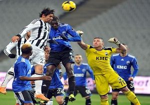 Kartal Kendi Evinde Moral Buldu