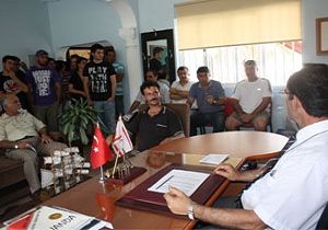 Bir Grup DAK Velisi, Gazimausa Trk Maarif Kolejine Bavurdu