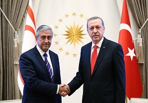 Erdoan Aknc y Arlyor