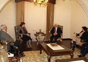 Cumhurbakan Erolu, Mumcu yu Kabul Etti