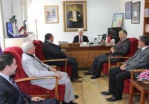 Cumhurbakan Erolu, Kbrs Trk Devlet Tiyatrolarn Ziyaret Etti