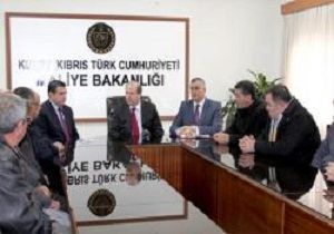 Tatar, Kamu Aralar letmecileri Birlii Heyetini Kabul Etti