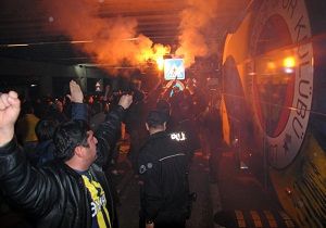 Fenerbaheye  Cokulu Karlama