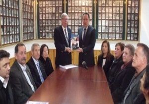 LTB Bakan Fellaholu, ehit Aileleri ve Malul Gaziler Derneini Ziyaret Etti