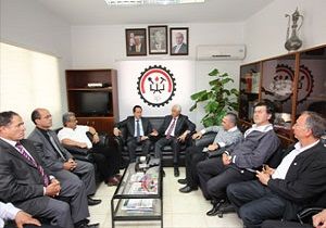 Fellaholu, HR- i Ziyaret Etti