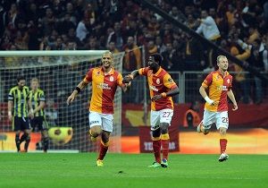 Aslan Evinde Mutlu