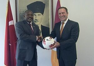 Burundi Cumhurbakan Nkurunziza dan , Galatasaray Kulb ne Ziyaret 