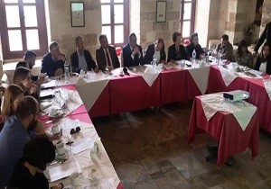 Gazimausa ve Derinya Belediye Bakanlarna Sunum