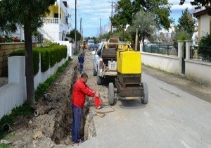 Girne Belediyesi, Su Borularn Deitirmeye Devam Ediyor