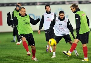 Galatasarayda Derbi Hazrlklar Sryor