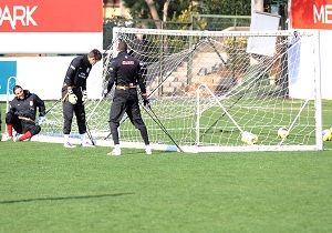 Galatasarayl Kalecilerini Muslera Kurtard