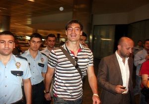 Galatasaray n Yeni Transferi Riera stanbul da