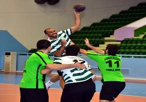 Hentbol Erkek Sper Liginde Heyecan sryor