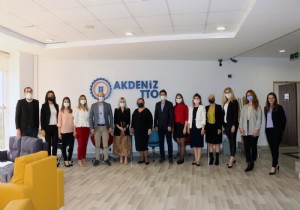 Rektr zkan :  Akdeniz TTO niversitemiz ile i dnyas arasnda kpr.