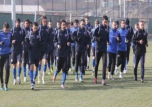 Karabkspor, Kendi Sahasnda Kazanmak stiyor