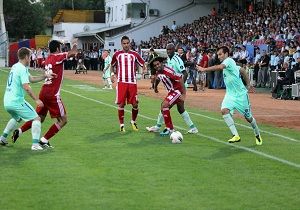 Kardemir D.. Evinde Mutlu