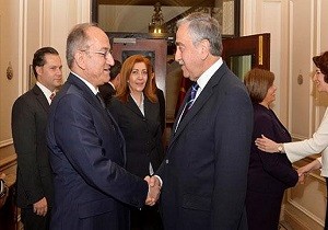 Cumhurbakan Aknc Birleik Krallk Parlamentosunda Konutu