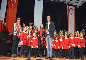 Lefkoa Belediye Orkestras ocuk Korosu Konser Verdi