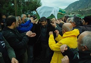 Mahmutlarda len Kadn Topraa Verildi