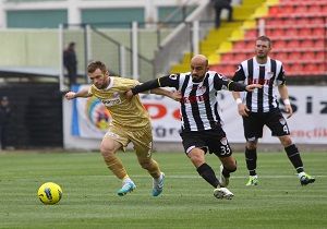 Manisaspor ve Orduspor Puanlar Paylat