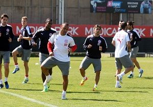 Medical Park Antalyaspor da Trabzonspor Mesaisi Balad