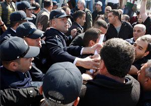 Cumhuriyet Meclisi nndeki Eylemde Gergin Anlar