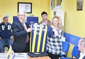 2. Cumhurbakan Talat, Fenerbahe Taraftar Dernei ni Ziyaret Etti