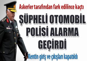 Polis pheli Otomobilin Peinde
