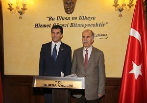 Dileri Bakan zgrgn Bursada