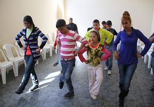 Bykehir Belediyesinden Romanlara Dans Eitimi