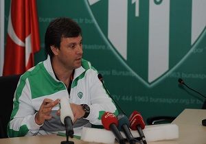 Bursaspor Teknik Direktr Salam Eletirilere Cevap Verdi