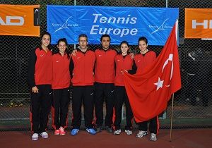 Tenis ampiyonasnda Bir lk