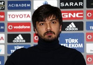 Tolga Zengin den Samimi Aklamalar