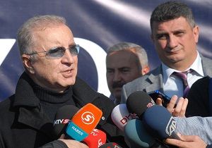 Aysaldan Alex Telles Aklamas