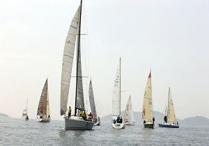 Yatlar Kartalda Yelken At  