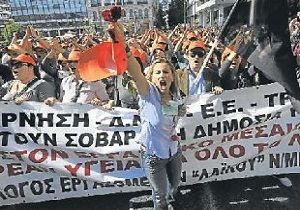Yunanistan da Basn alanlar Greve Gidiyor