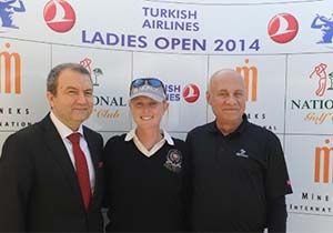 Turksh Arlnes Lades Open Balad