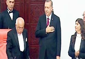 Erdoan Yemin Ederek Grevine Balad