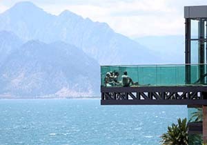 Panoramik Asansrde Keyifli Paydos