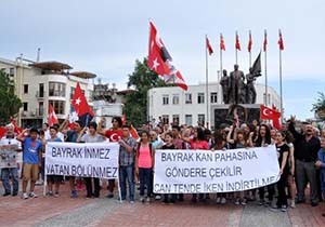 Manavgat ta  Bayrak  Protestosu