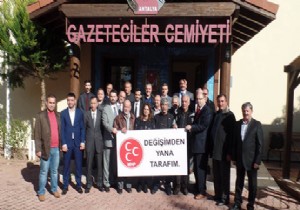 MHP nin Antalya daki Ar Toplarndan Kurultay ars